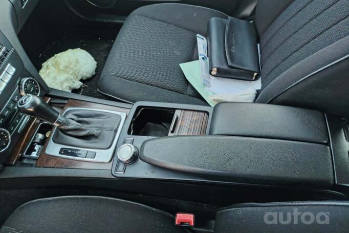 Mercedes-Benz C-Class W204/S204 wagon 5-doors