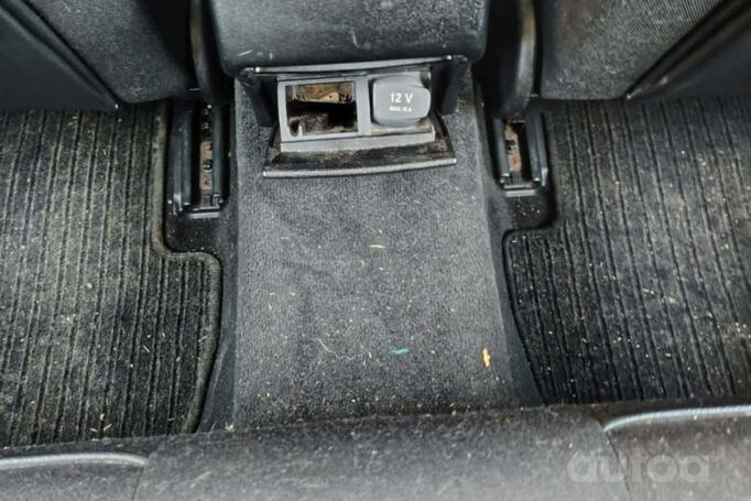 Mercedes-Benz C-Class W204/S204 wagon 5-doors