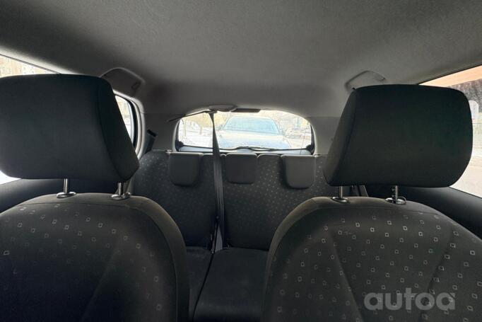 Toyota Yaris XP9 Hatchback 5-doors