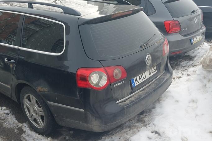 Volkswagen Passat B6 wagon 5-doors