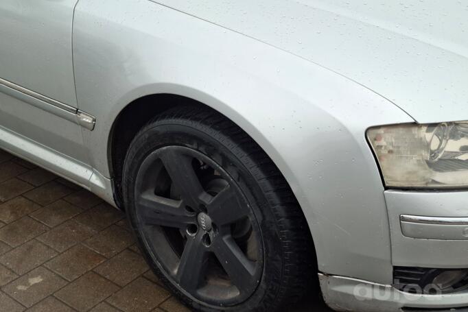 Audi A8 D3/4E Sedan