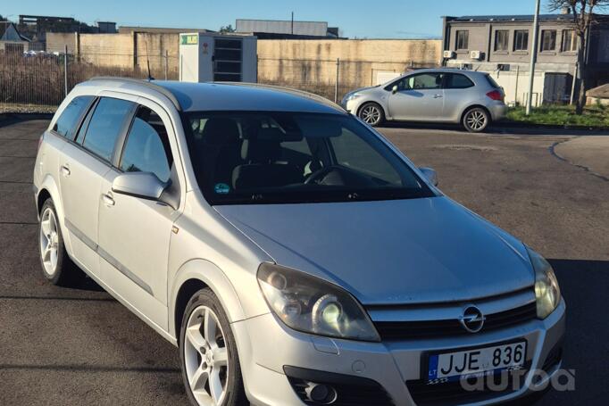 Opel Astra H Hatchback