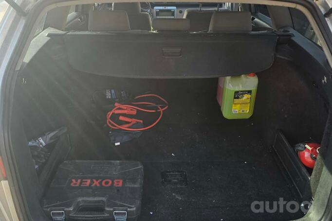 Volkswagen Passat B6 wagon 5-doors