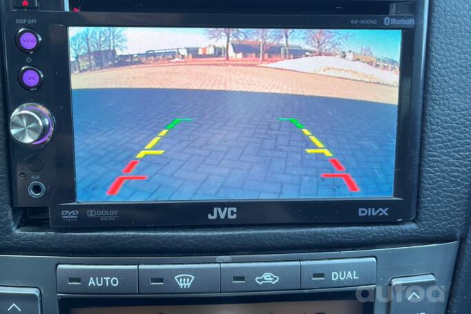 Toyota Avensis 2 generation Sedan