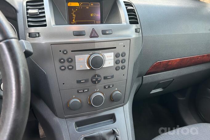 Opel Zafira B Minivan 5-doors