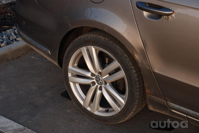Volkswagen Passat B7 Variant wagon 5-doors