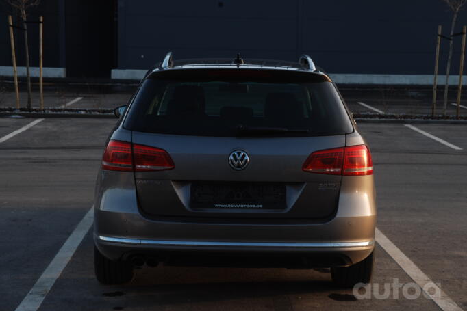 Volkswagen Passat B7 Variant wagon 5-doors