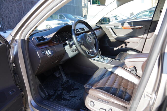 Volkswagen Passat B7 Variant wagon 5-doors