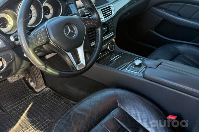 Mercedes-Benz CLS-Class C218/X218 Shooting Brake wagon 5-doors