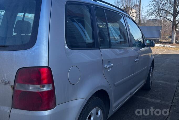 Volkswagen Touran 1 generation Minivan