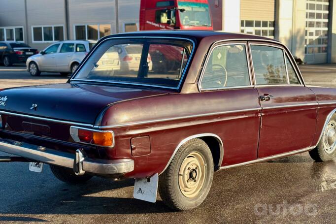 Audi 50 1 generation