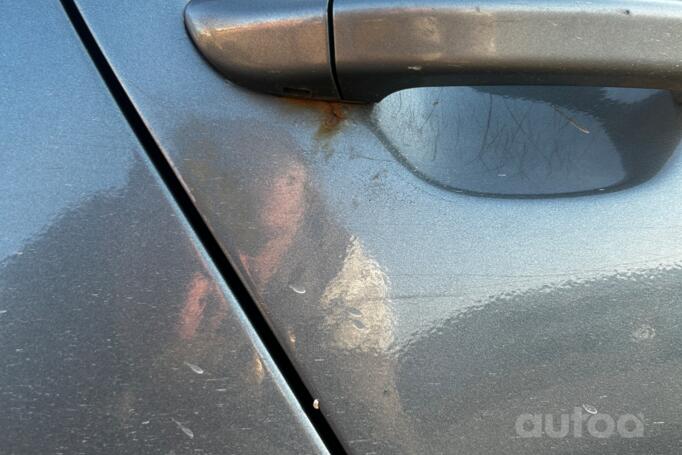 Volkswagen Passat B6 wagon 5-doors