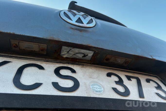 Volkswagen Passat B6 wagon 5-doors