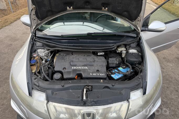 Honda Civic 8 generation Coupe 2-doors