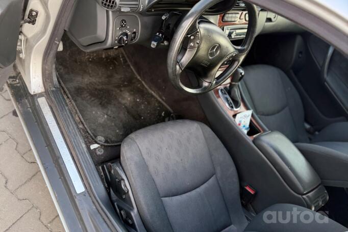 Mercedes-Benz C-Class W203/S203/CL203 Sedan 4-doors