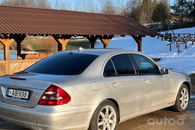 Mercedes-Benz E-Class W211 Sedan