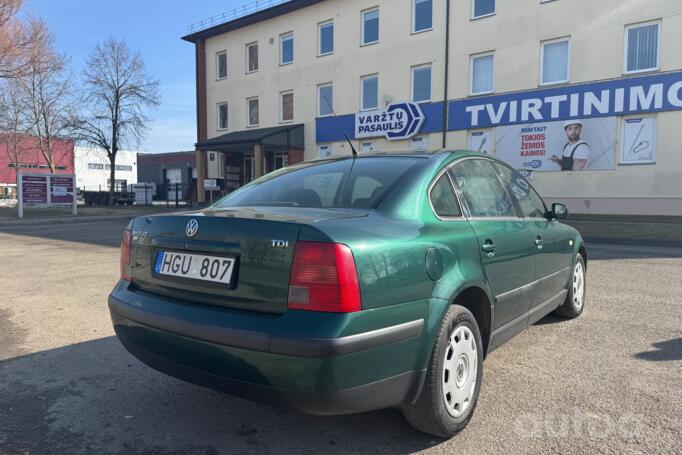 Volkswagen Passat B5 Sedan 4-doors