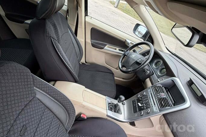 Volvo XC60 1 generation Crossover