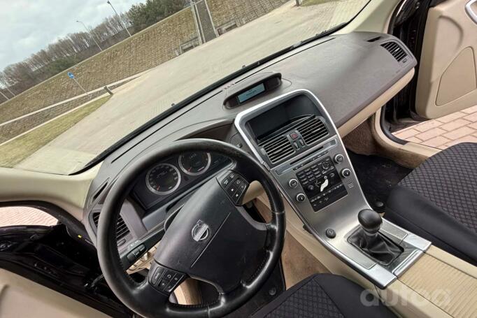 Volvo XC60 1 generation Crossover