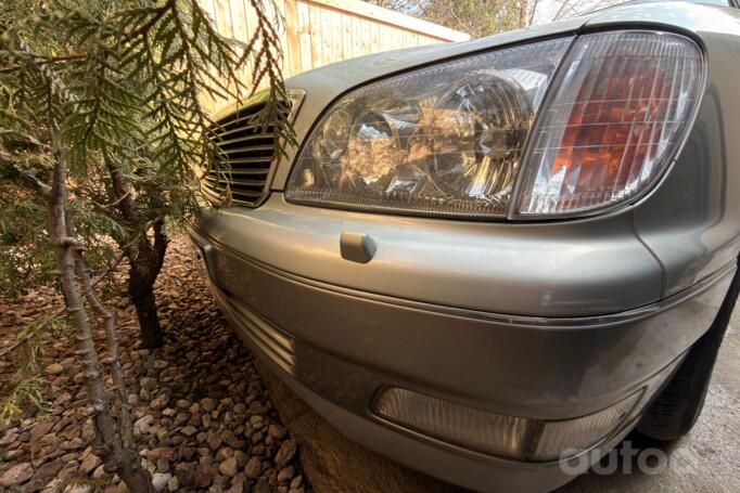 Lexus LS 2 generation Sedan