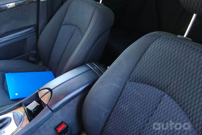 Mercedes-Benz E-Class W211 Sedan