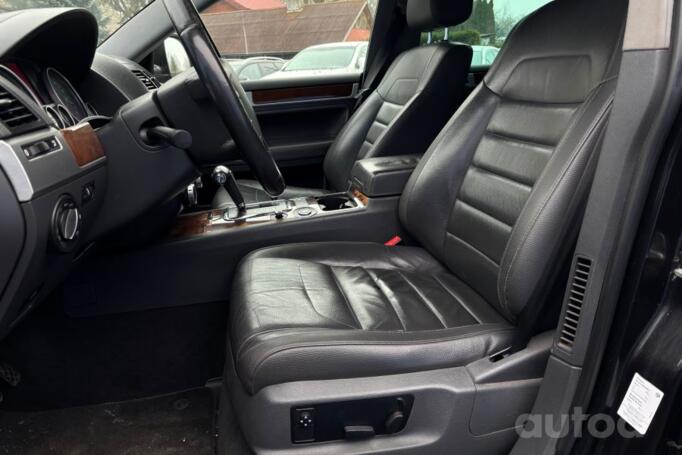 Volkswagen Touareg 1 generation [restyling] Crossover