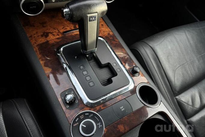 Volkswagen Touareg 1 generation [restyling] Crossover