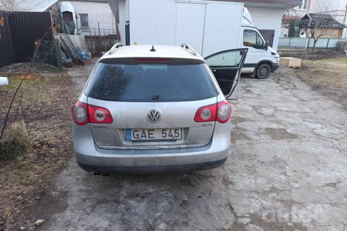 Volkswagen Passat B6 wagon 5-doors