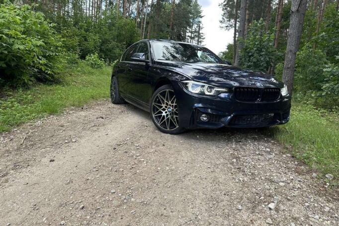 BMW 3 Series 330i Sedan