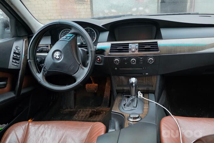 BMW 5 Series E60/E61 Touring wagon