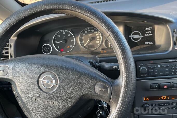 Opel Zafira A [restyling] Minivan 5-doors