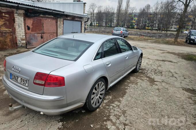 Audi A8 D3/4E Sedan