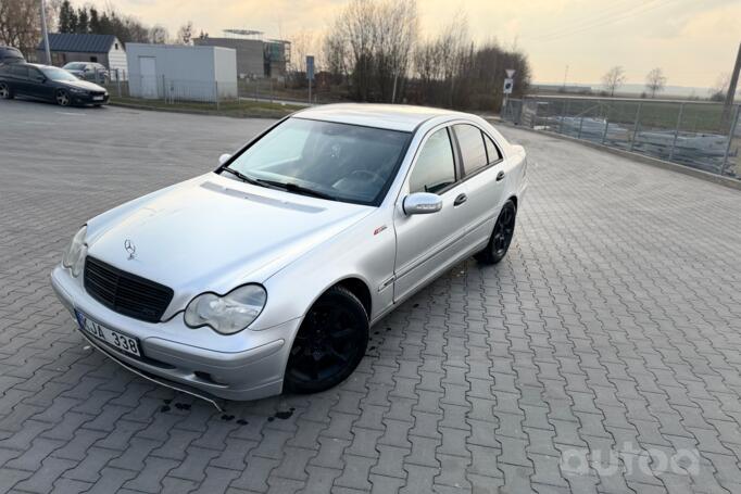 Mercedes-Benz C-Class W203/S203/CL203 Sedan 4-doors