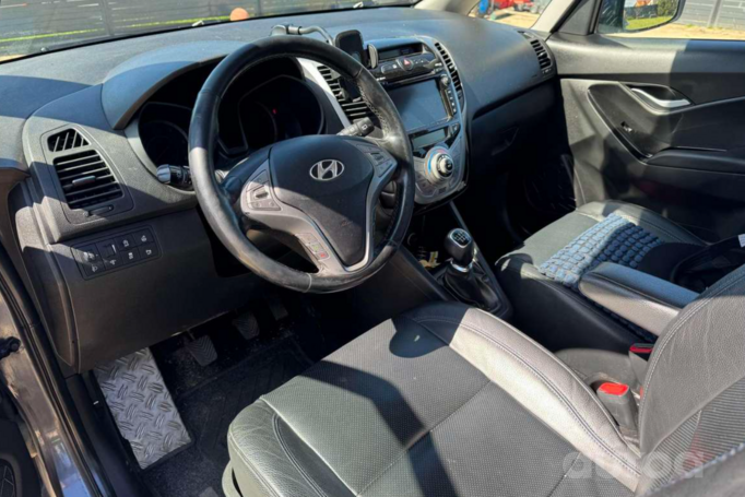 Hyundai ix20 1 generation [restyling] Hatchback