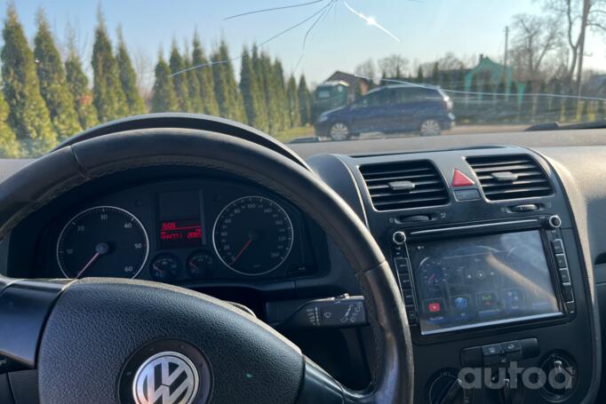 Volkswagen Golf 5 generation Hatchback 5-doors