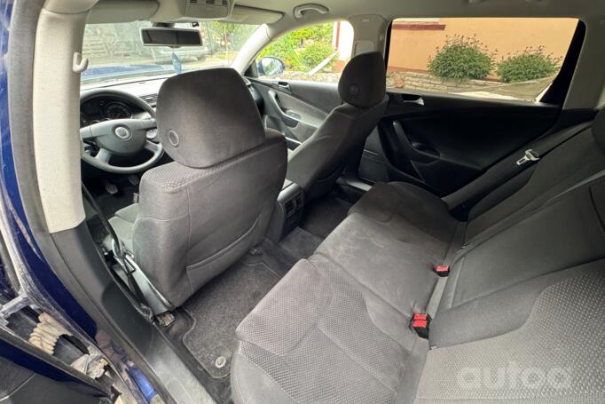 Volkswagen Passat B6 wagon 5-doors