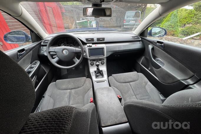 Volkswagen Passat B6 wagon 5-doors