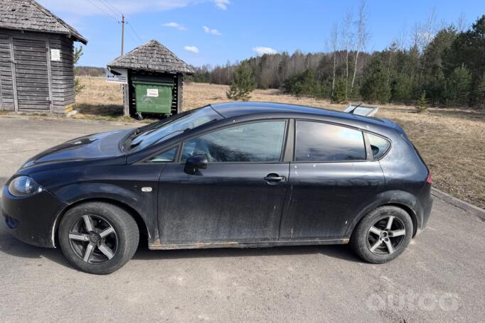 SEAT Leon 2 generation Hatchback 5-doors