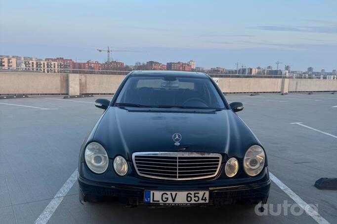 Mercedes-Benz E-Class W211 Sedan