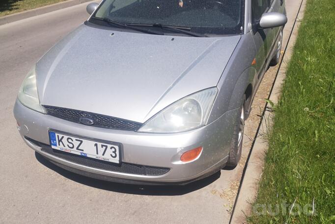 Ford Focus 1 generation [restyling] Hatchback 5-doors