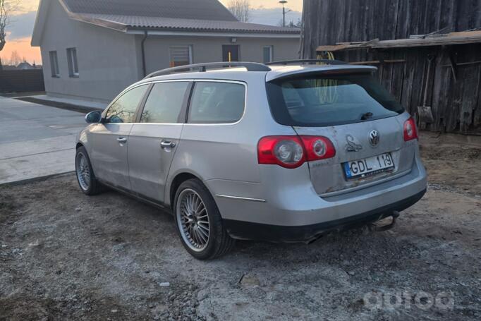 Volkswagen Passat B6 wagon 5-doors