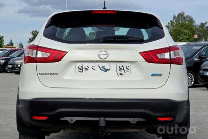 Nissan Qashqai 2 generation Crossover
