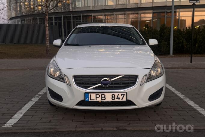 Volvo S60 2 generation Sedan