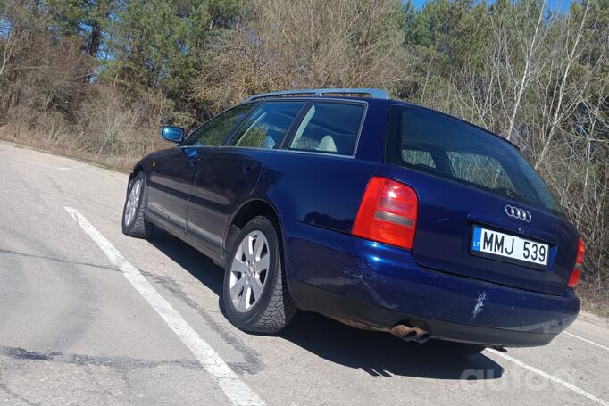 Audi A4 B5 Avant wagon 5-doors