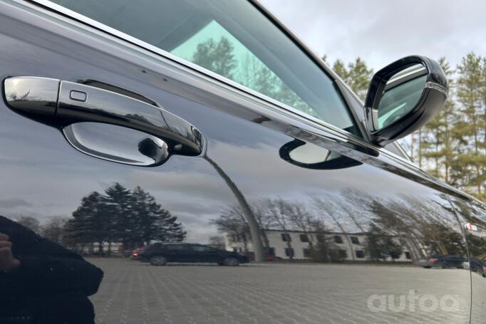 Audi A6 4G/C7 Allroad quattro wagon 5-doors