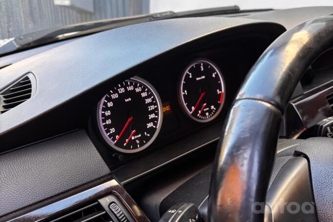 BMW 5 Series E60/E61 Touring wagon