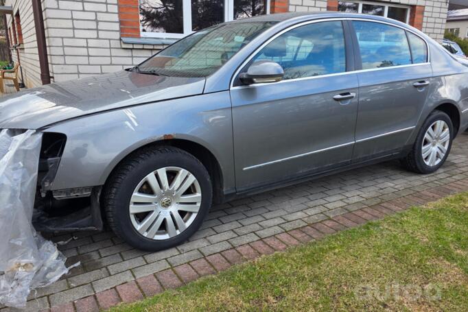 Volkswagen Passat B6 Sedan 4-doors