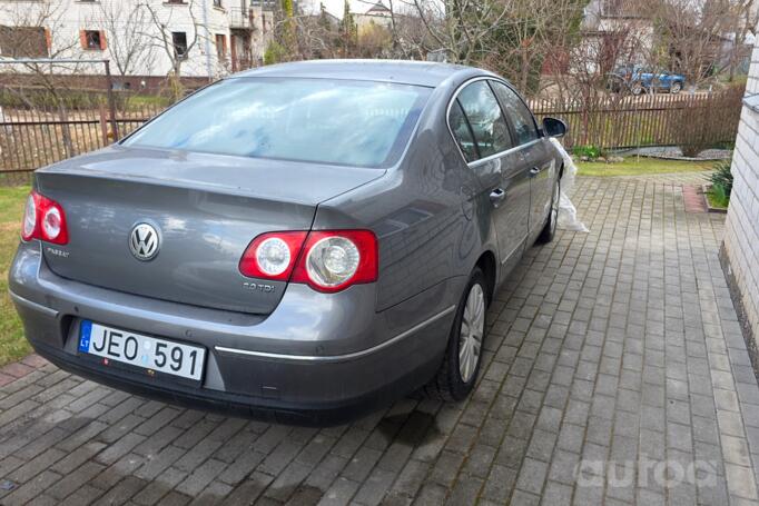 Volkswagen Passat B6 Sedan 4-doors