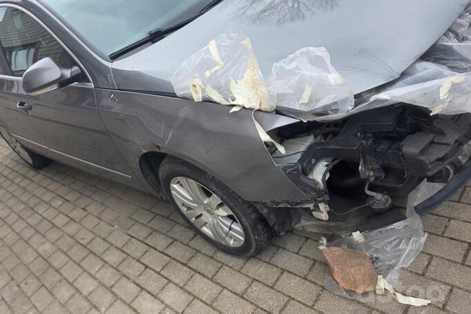 Volkswagen Passat B6 Sedan 4-doors