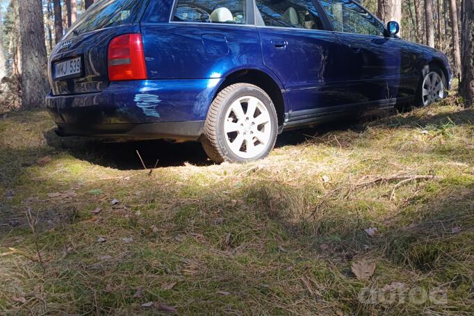 Audi A4 B5 Avant wagon 5-doors